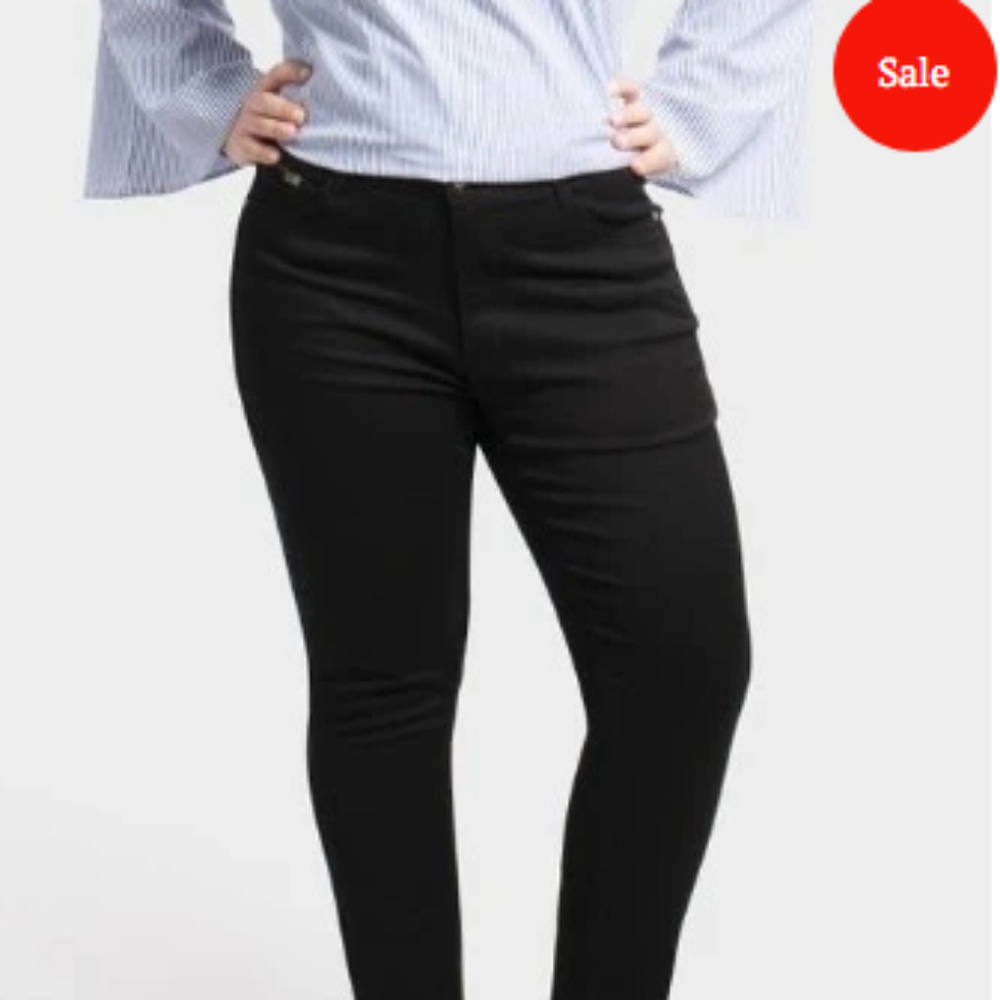 Super Stretch Skinny Fit 5 Pocket Jeans